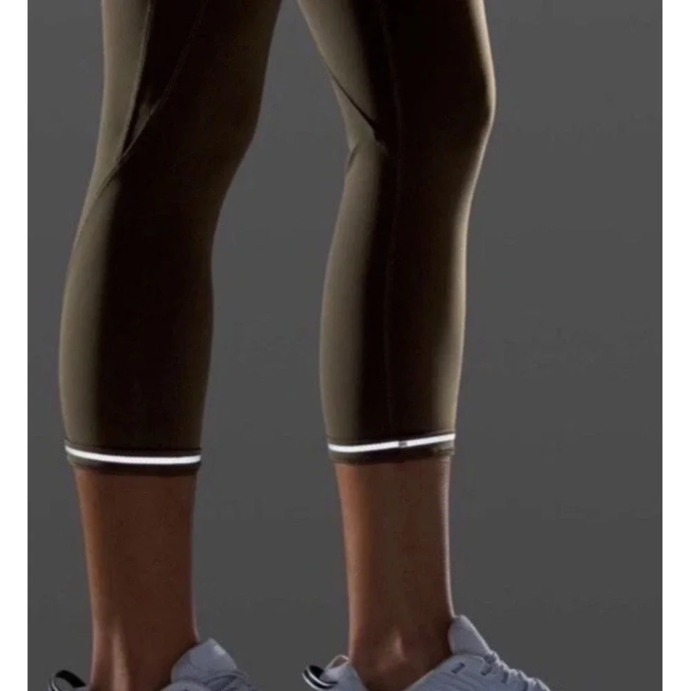 Lululemon Time To Sweat Crop 23